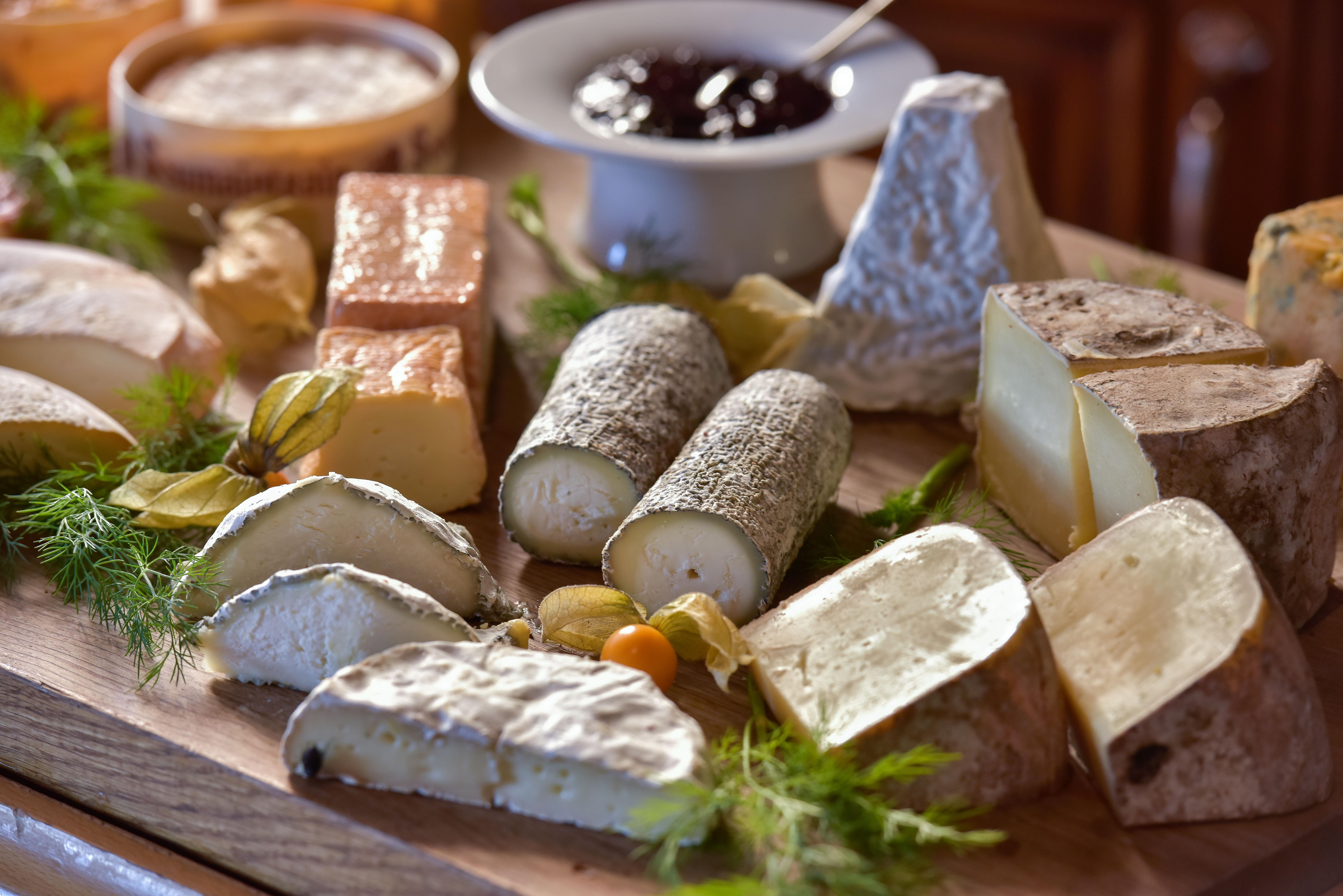 夏伊城堡高尔夫酒店 Chailly-sur-Armançon 外观 照片