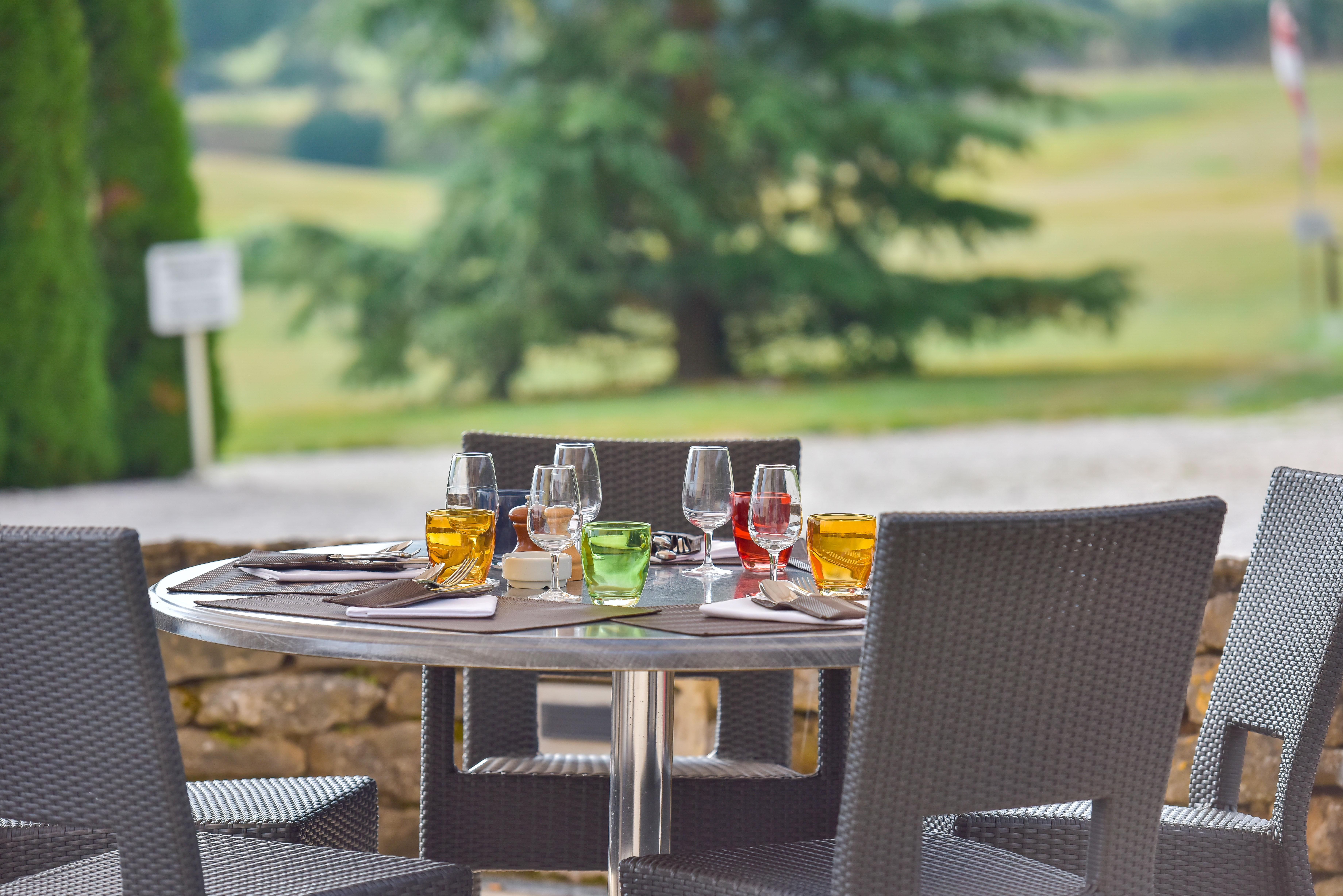 夏伊城堡高尔夫酒店 Chailly-sur-Armançon 外观 照片