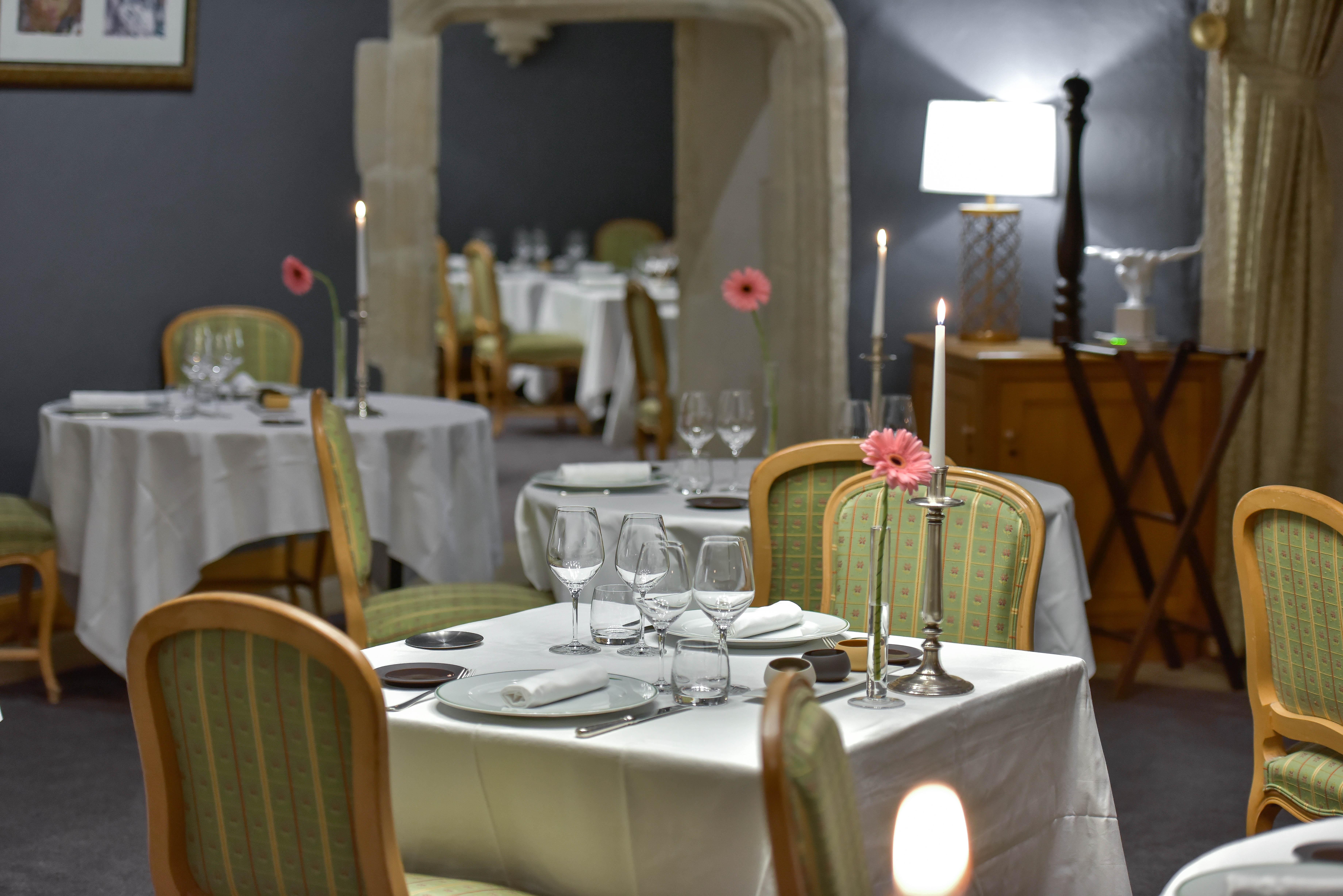 夏伊城堡高尔夫酒店 Chailly-sur-Armançon 外观 照片