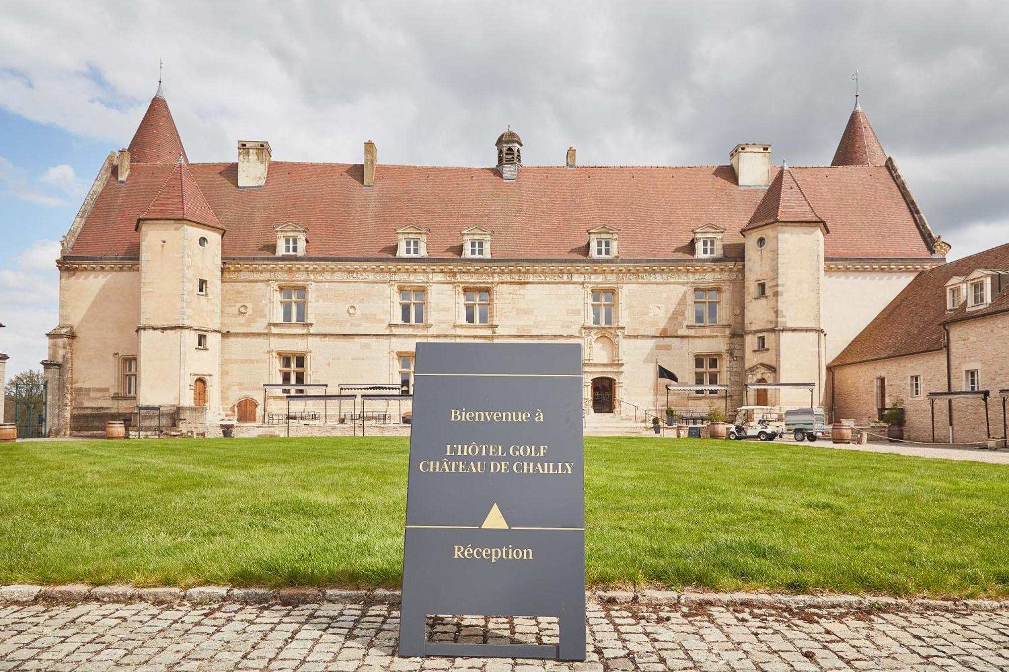 夏伊城堡高尔夫酒店 Chailly-sur-Armançon 外观 照片
